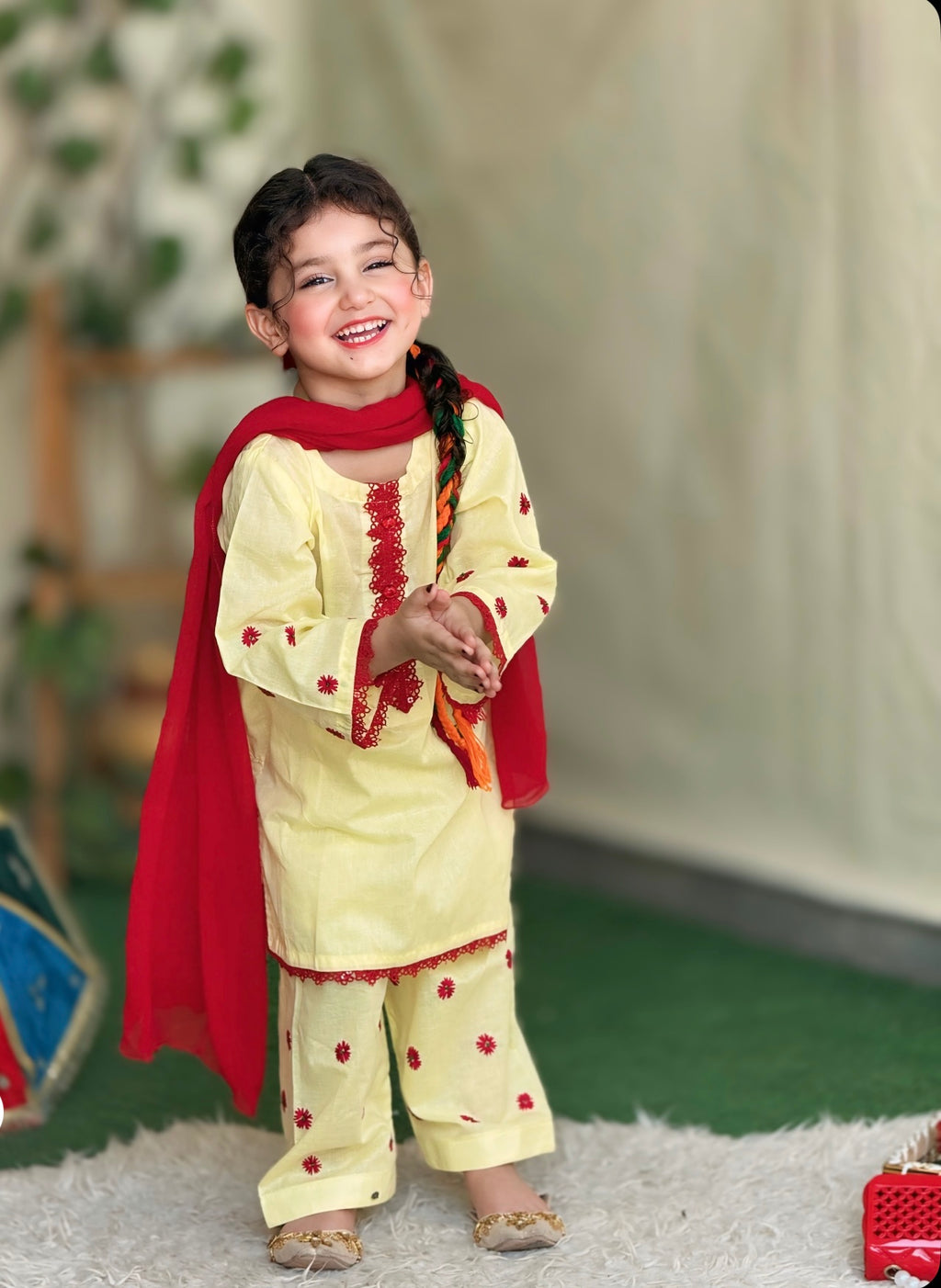 Hand Embroidered 3 Piece Lawn Suit