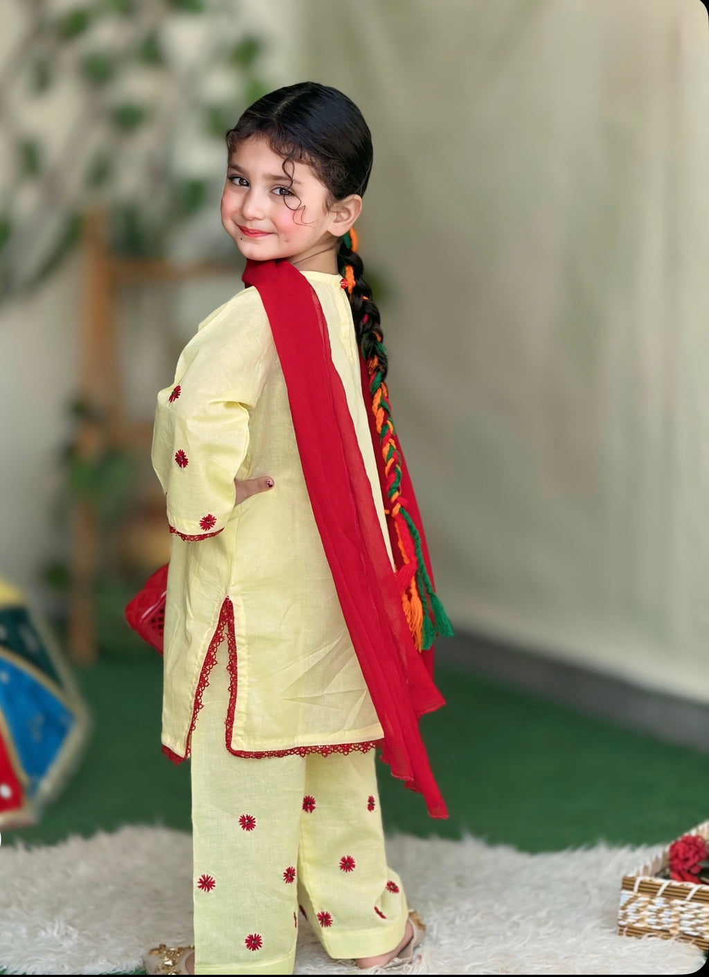 Hand Embroidered 3 Piece Lawn Suit
