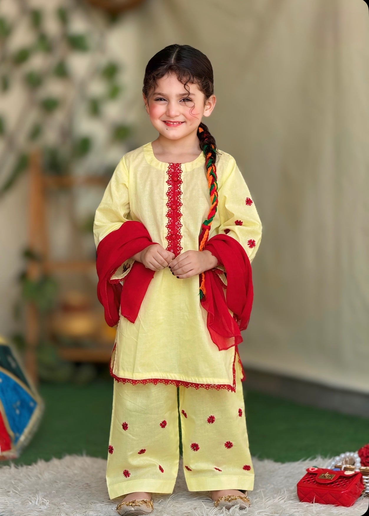 Hand Embroidered 3 Piece Lawn Suit