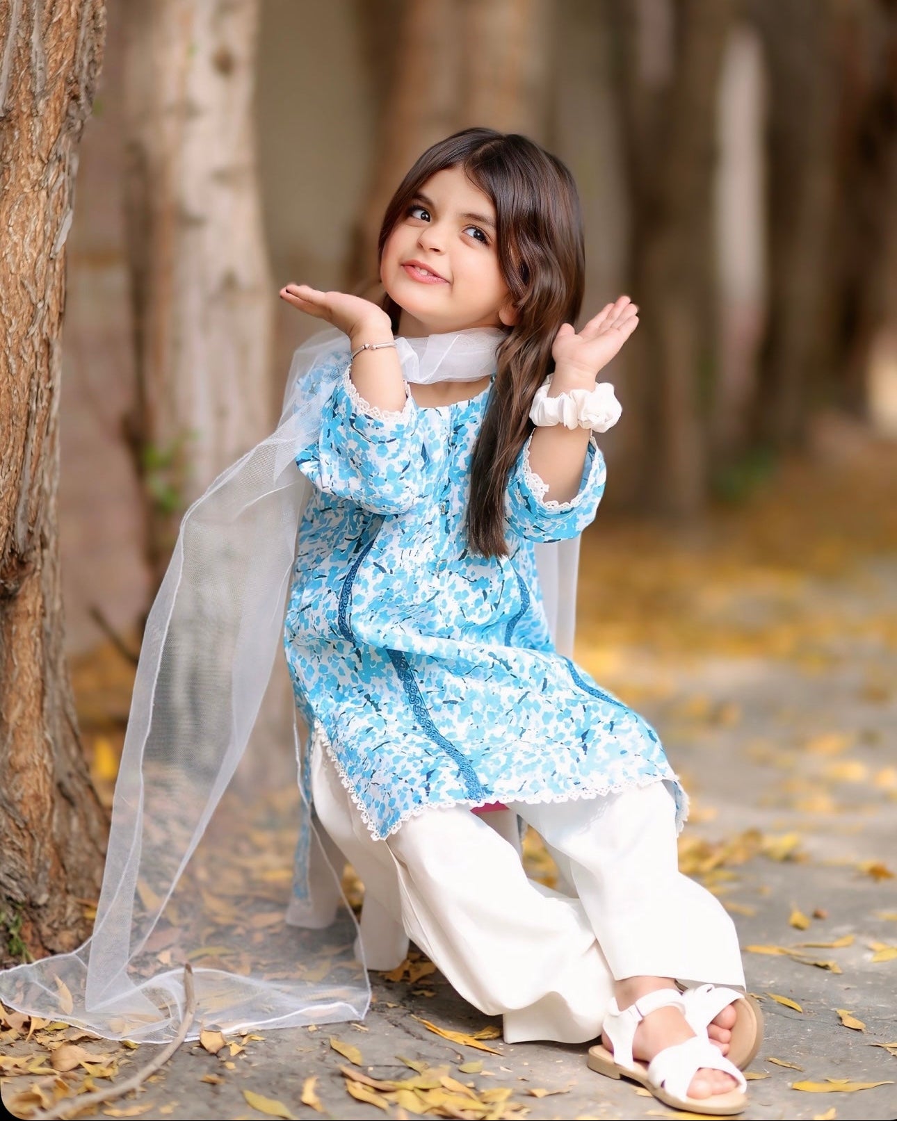 Lawn Shirt with Farshi Shalwar & Net Dupatta- 3 Piece Suit