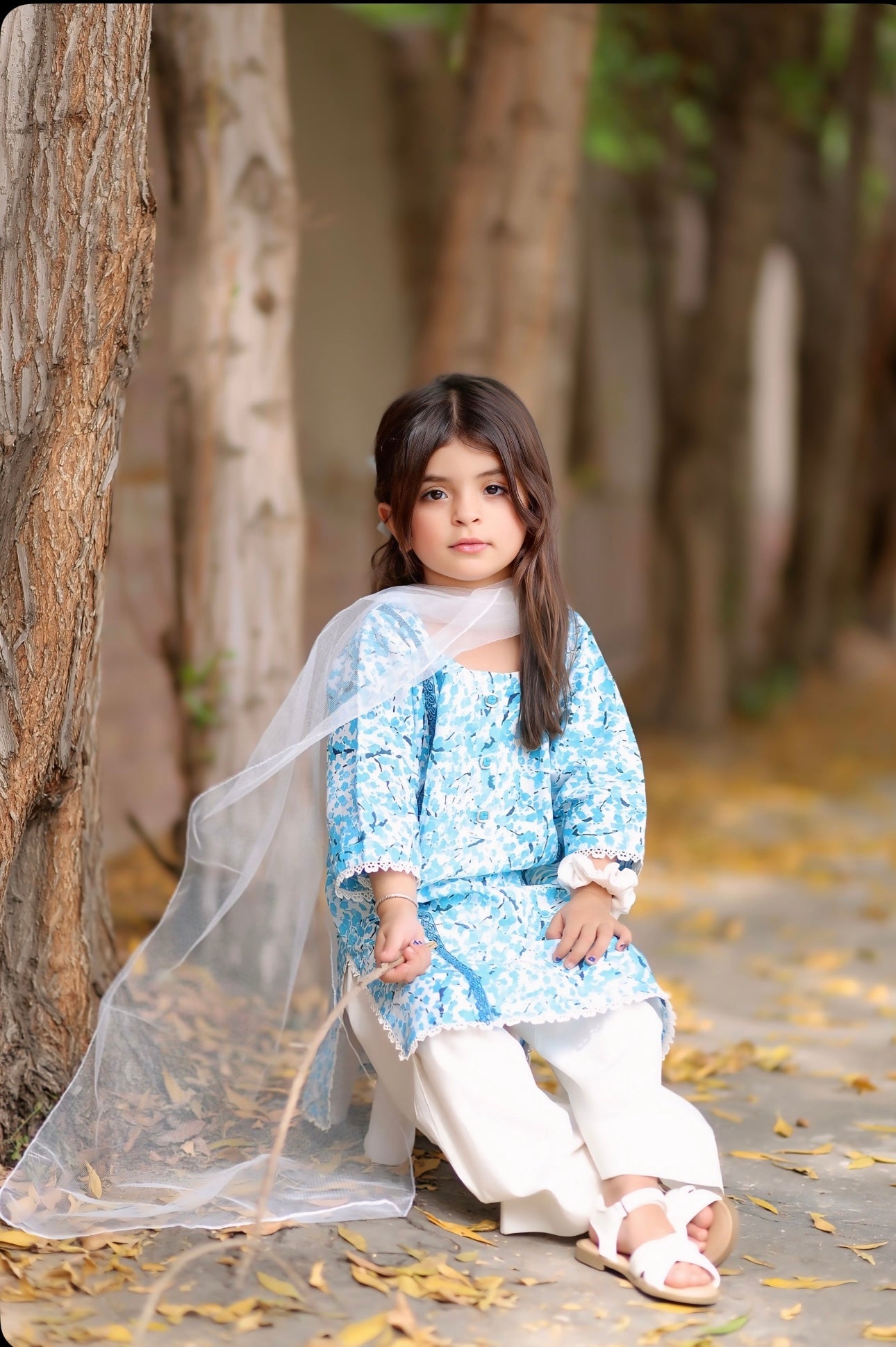 Lawn Shirt with Farshi Shalwar & Net Dupatta- 3 Piece Suit