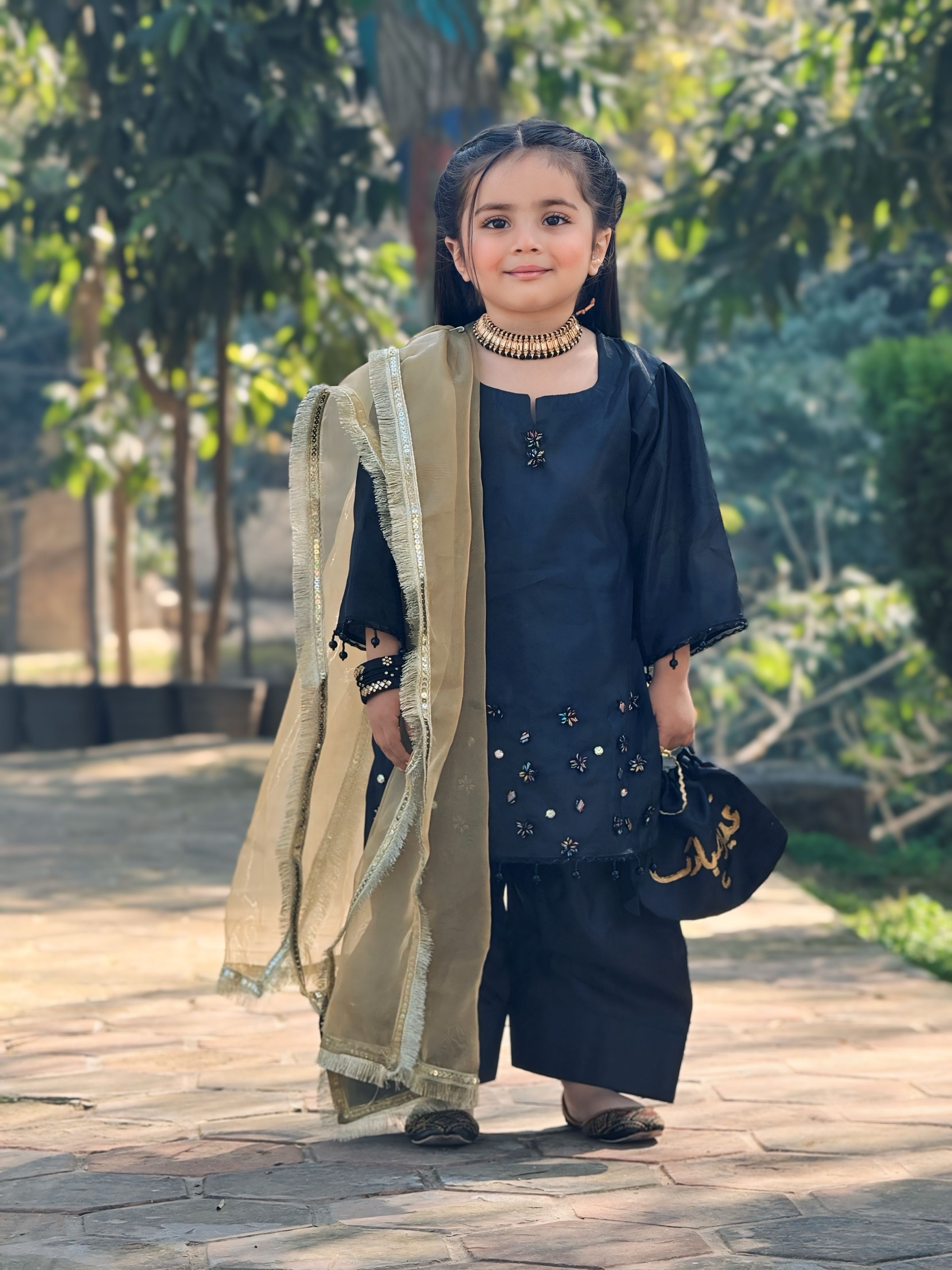 4- Pcs Hand Embellishment, Farshi Shalwar & Elegant Dupatta