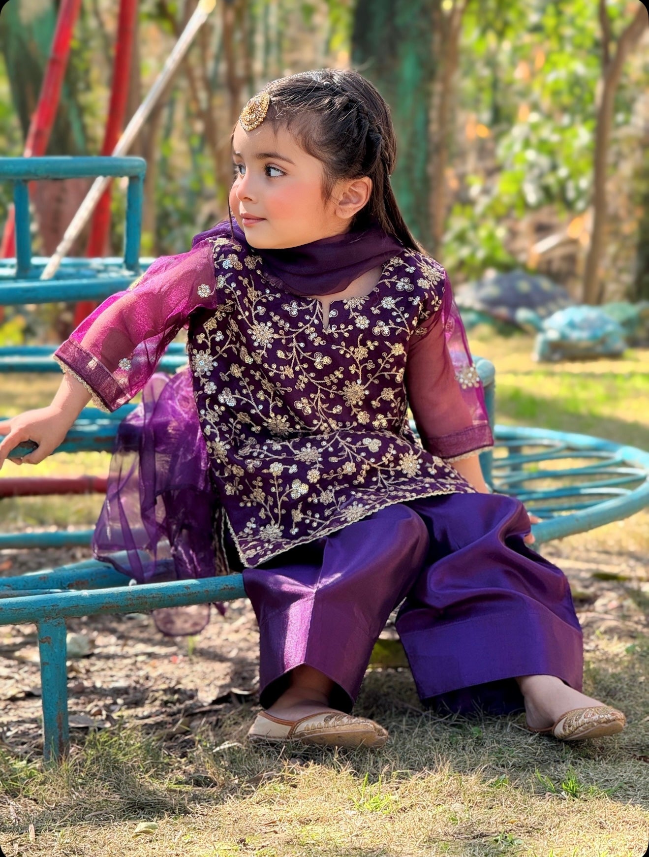 Embroidered tissue shirt with Farshi shalwar